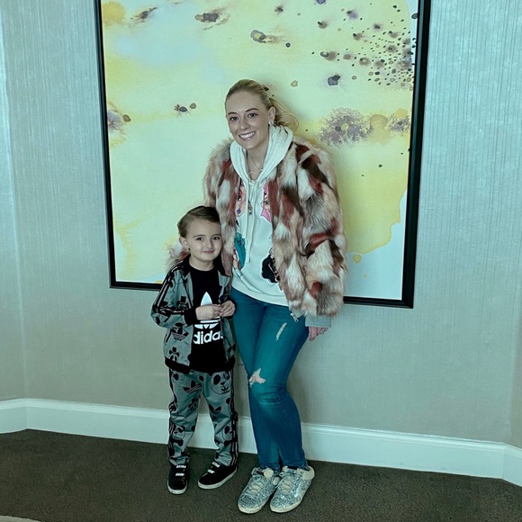 Meet your Posher, Ashley - Picture 9 of 9